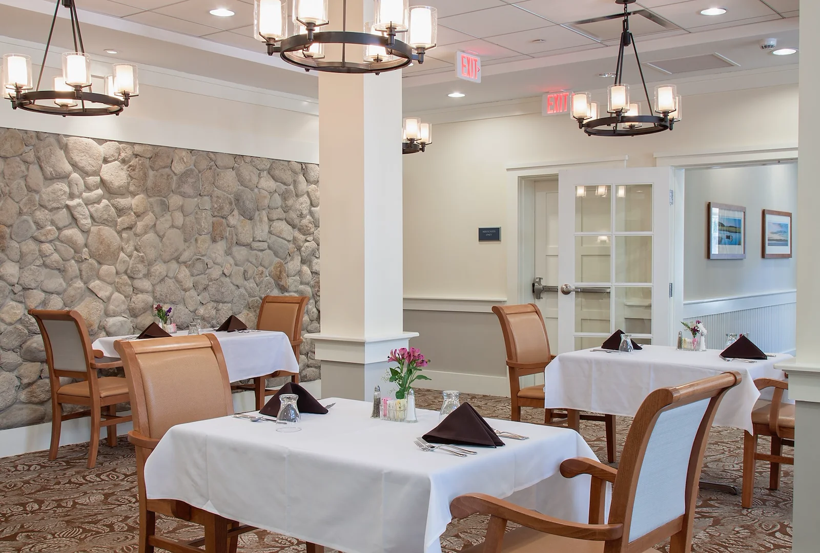 Image of The Residence at Riverbend (4)