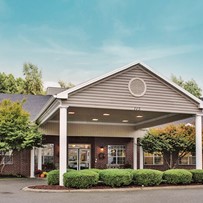 Image of Viva Senior Living at Lincoln (1)