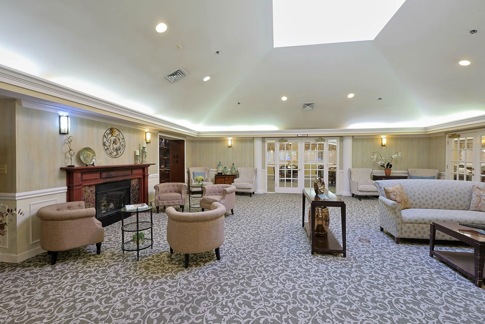 The Commons Corewell Health - Oak Terrace Dearborn Main Entrance