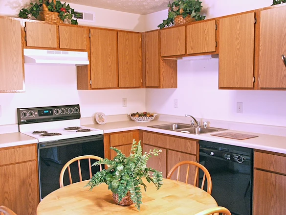 Image of Whispering Pines Apartments (5)