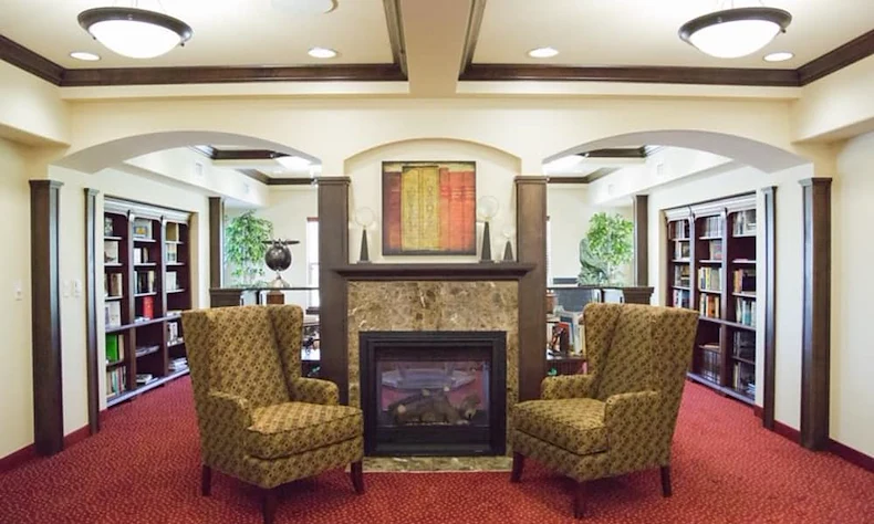 The Oaks Gracious Retirement Living Hawthorn Senior Independent Living in Georgetown, Texas fireplace