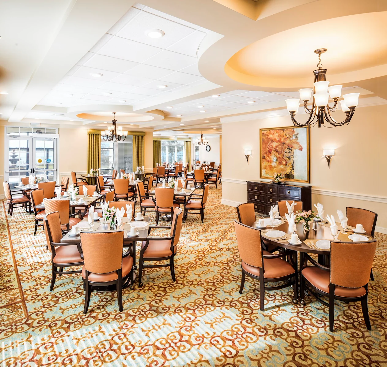 Sonata Windermere Assisted Senior Living in FL formal dining room