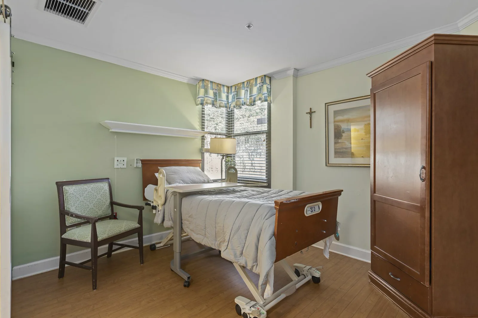 Image of Rosewood Gardens Rehabilitation And Nursing Center (8)