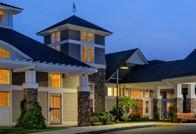 Image of Riverwoods At Exeter (3)