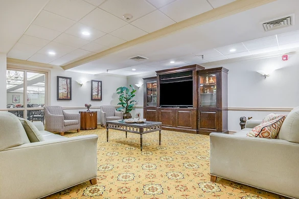 Image of Oakmont Sterling (9)