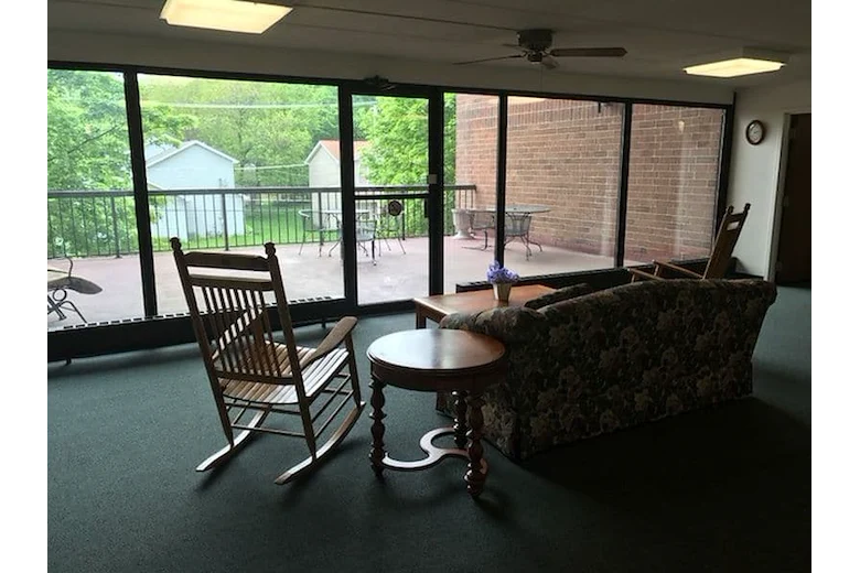 Image of Lakeland Apartments (3)