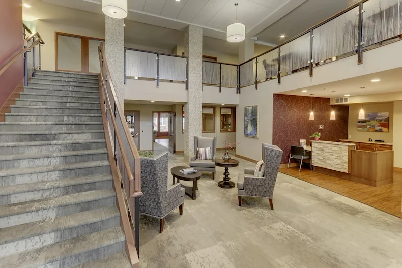 Image of The Legends at Silver Lake Village (9)