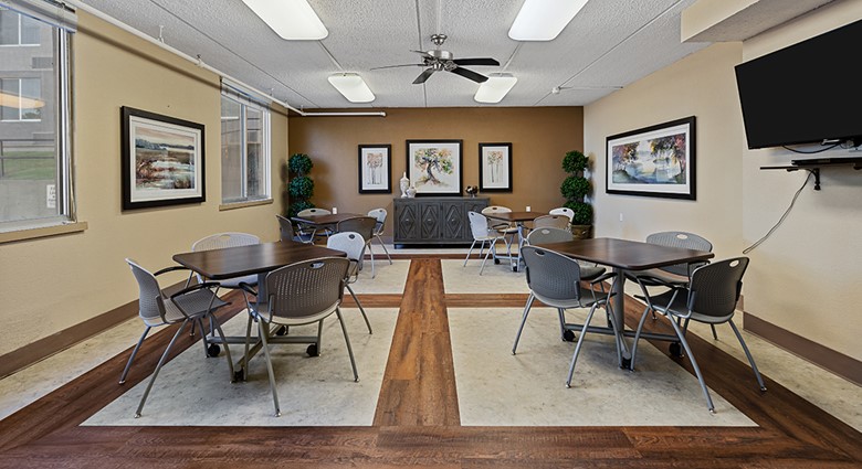 Image of Jordan Square Apartments (4)