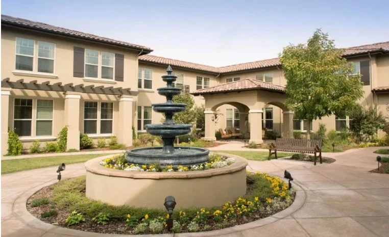 Image of Oakmont of Carmichael (6)