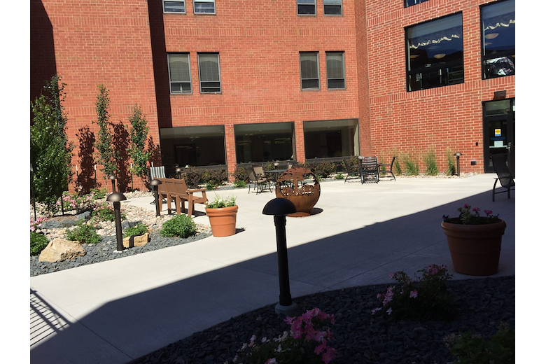 Image of Bethany on University (10)