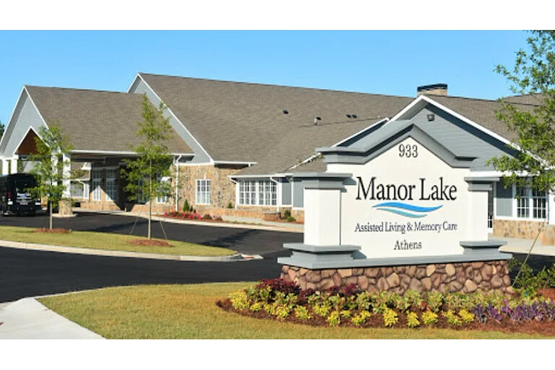 Image of Manor Lake Athens (3)