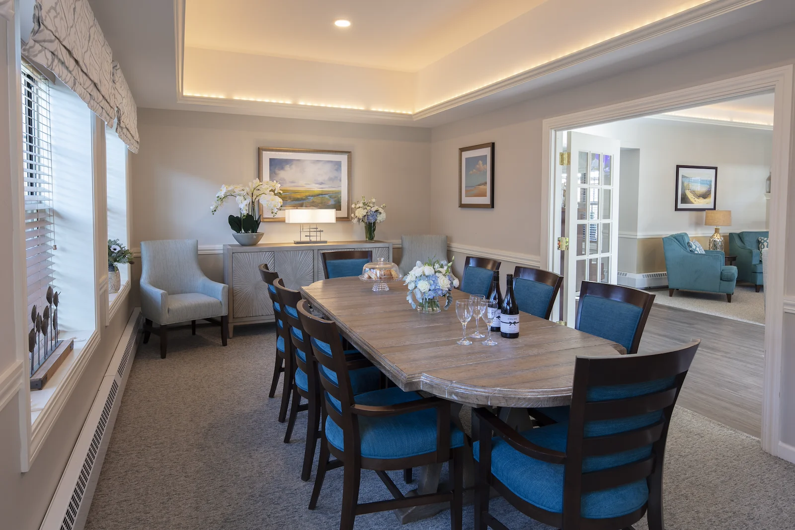 Image of Compass on the Bay (4)