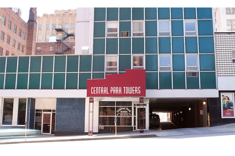 Image of Central Park Tower (1)