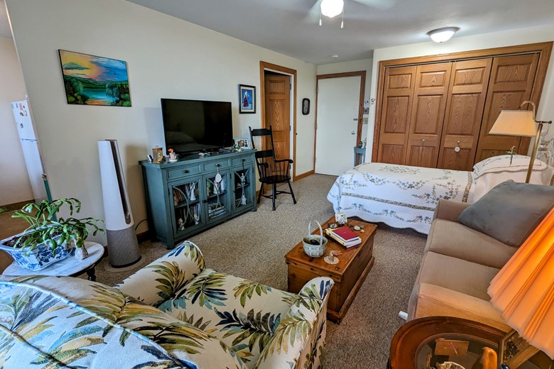 Image of Plum Landing Retirement Community (3)