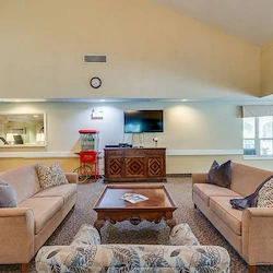 Image of The Legacy of Southpointe Drive (4)