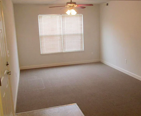 Image of House Springs Apartments (4)