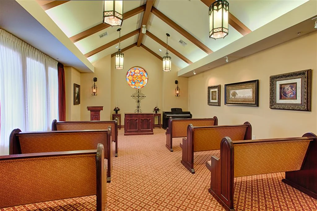 Image of The Crescent (10)