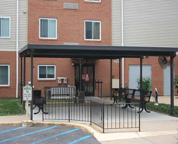 Image of Alexian Court Apartments (5)