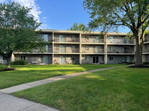 Image of Crestwood Village North (2)