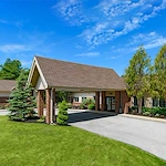 Image of The Oaks (1)