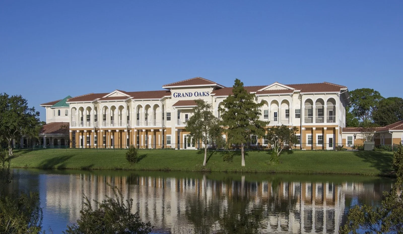 Image of Grand Oaks of Palm City (1)