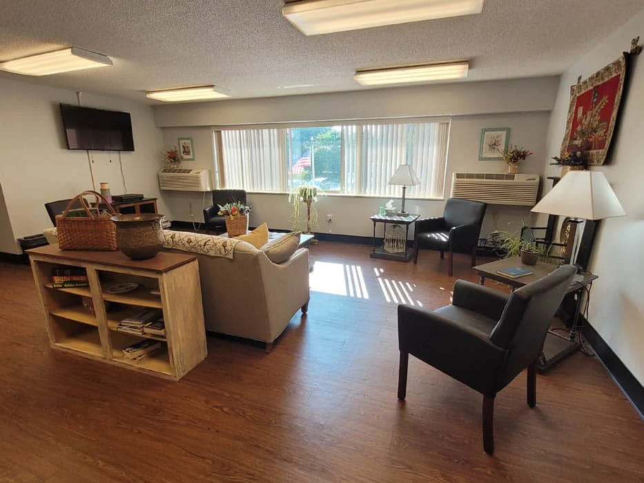 Image of Teays Valley Manor (2)