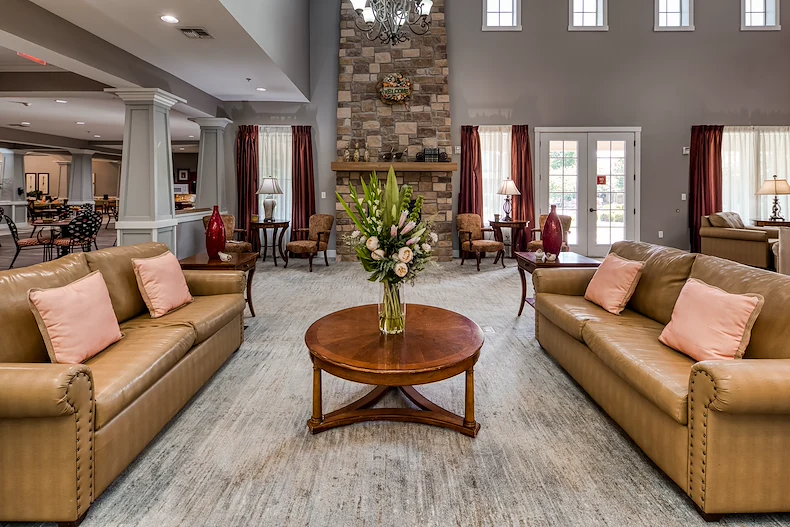 Image of River Oaks (3)