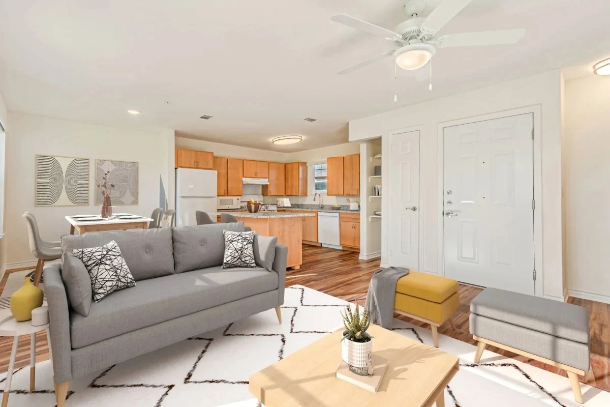 Image of Hickory Manor (10)