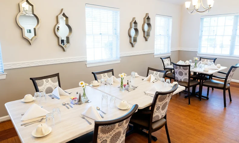 Image of Commonwealth Senior Living at Kings Grant House (4)