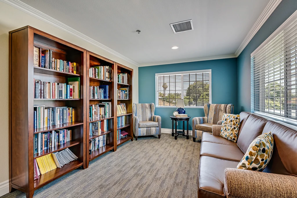 Image of Costa Mesa Senior Living (5)