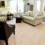 Bella Vista Gracious Retirement Living Hawthorn Senior Independent Living in Asheville, North Carolina apartment living room