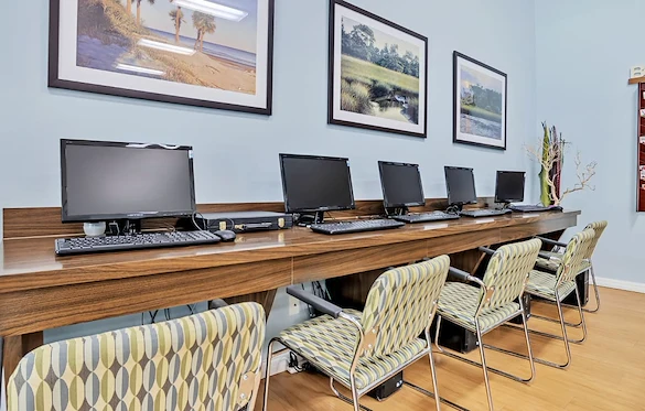 Image of Groves of Delray (8)