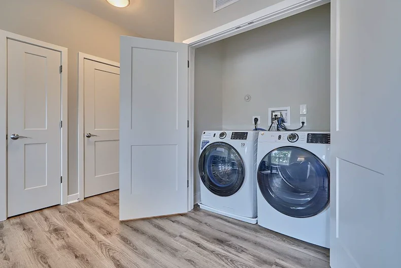 Image of Foundry Square Apartments (10)