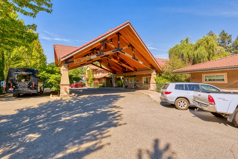 Image of Courtyard at Coeur d'Alene (2)