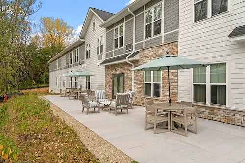 Image of Caretta Maplewood (3)