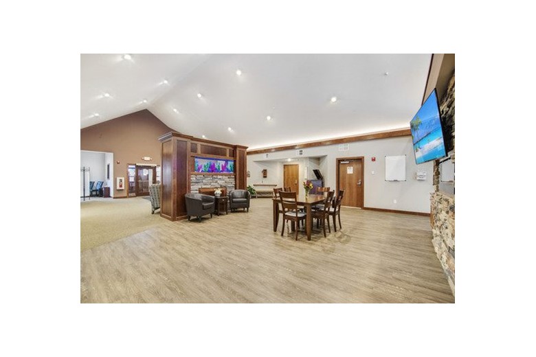 Image of Suite Living Senior Care of Vadnais Heights (2)