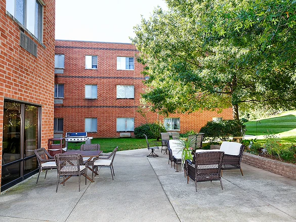 Image of Holiday Walnut Woods (7)