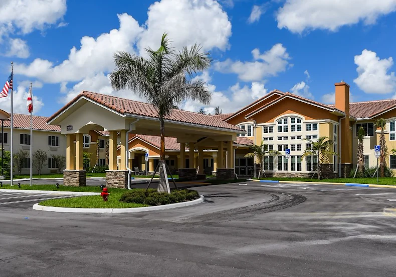 Image of Elegance at Lake Worth (1)