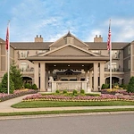 Image of Garden Plaza of Greenbriar Cove (1)