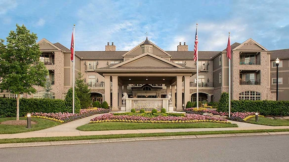 Image of Garden Plaza of Greenbriar Cove (1)