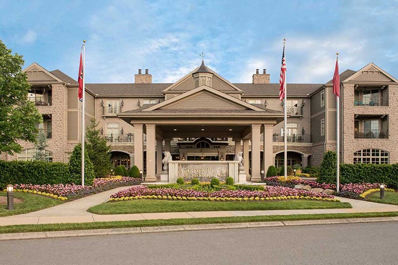 Image of Garden Plaza of Greenbriar Cove (1)