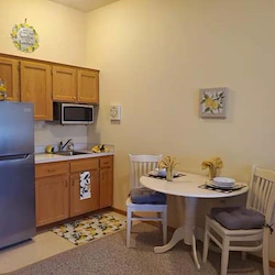 Avamere at Englewood Heights senior living community offering assisted living, memory care, and respite care in Yakima, WA, apartment kitchenette