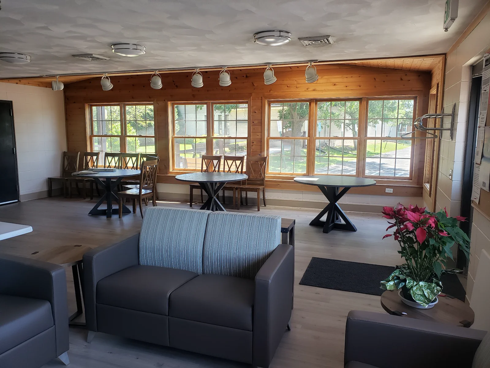 Image of New Glarus Home Senior Living (4)