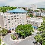 Image of Midtown Oaks Health & Rehab Center (1)