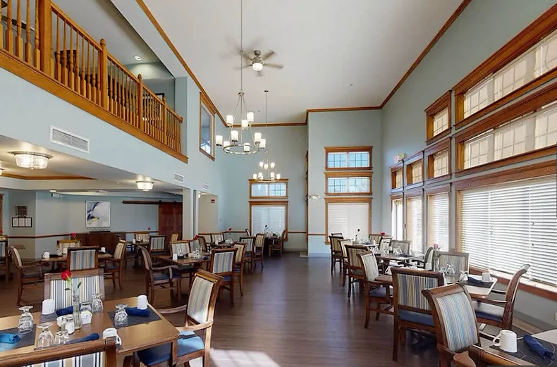 Image of Grand Emerald Place (5)