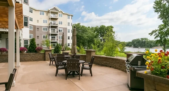 Image of Applewood Pointe of Champlin Cooperative (3)
