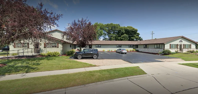 Image of Fieldcrest Manor (1)