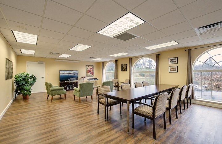 pacifica-senior-living-country-crest-image-9
