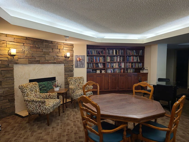 Image of Lilac Senior (4)