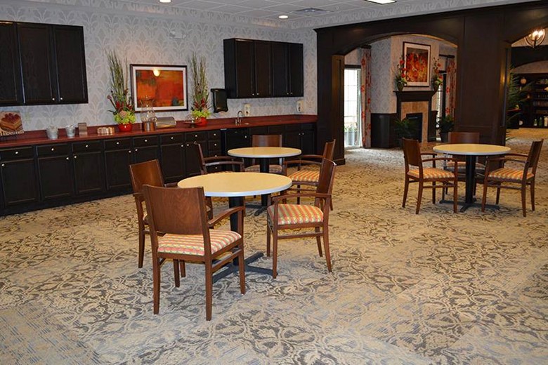 Aster Place Senior Living in Lafayette, IN dining room
